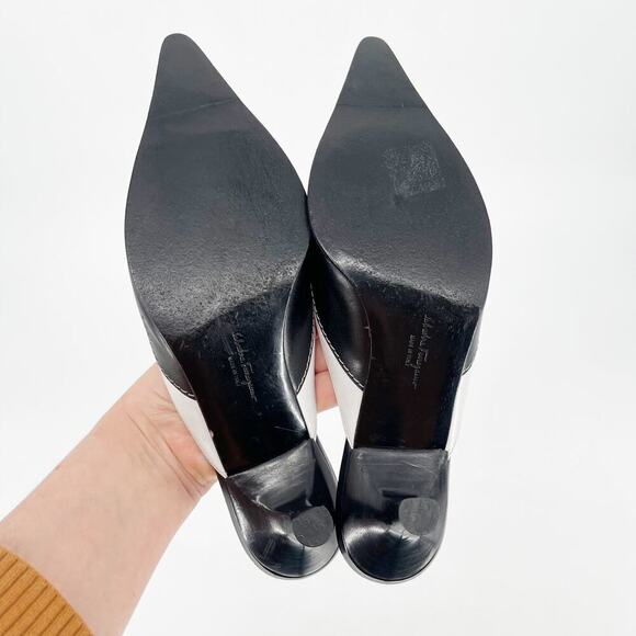 Vintage Salvatore Ferragamo Black White Brogue Detail Pointed Toe Mule size 7.5 - Picture 10 of 11